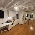 4 Person Studio In Paris 11Eme