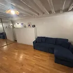 4 Person Studio In Paris 11Eme